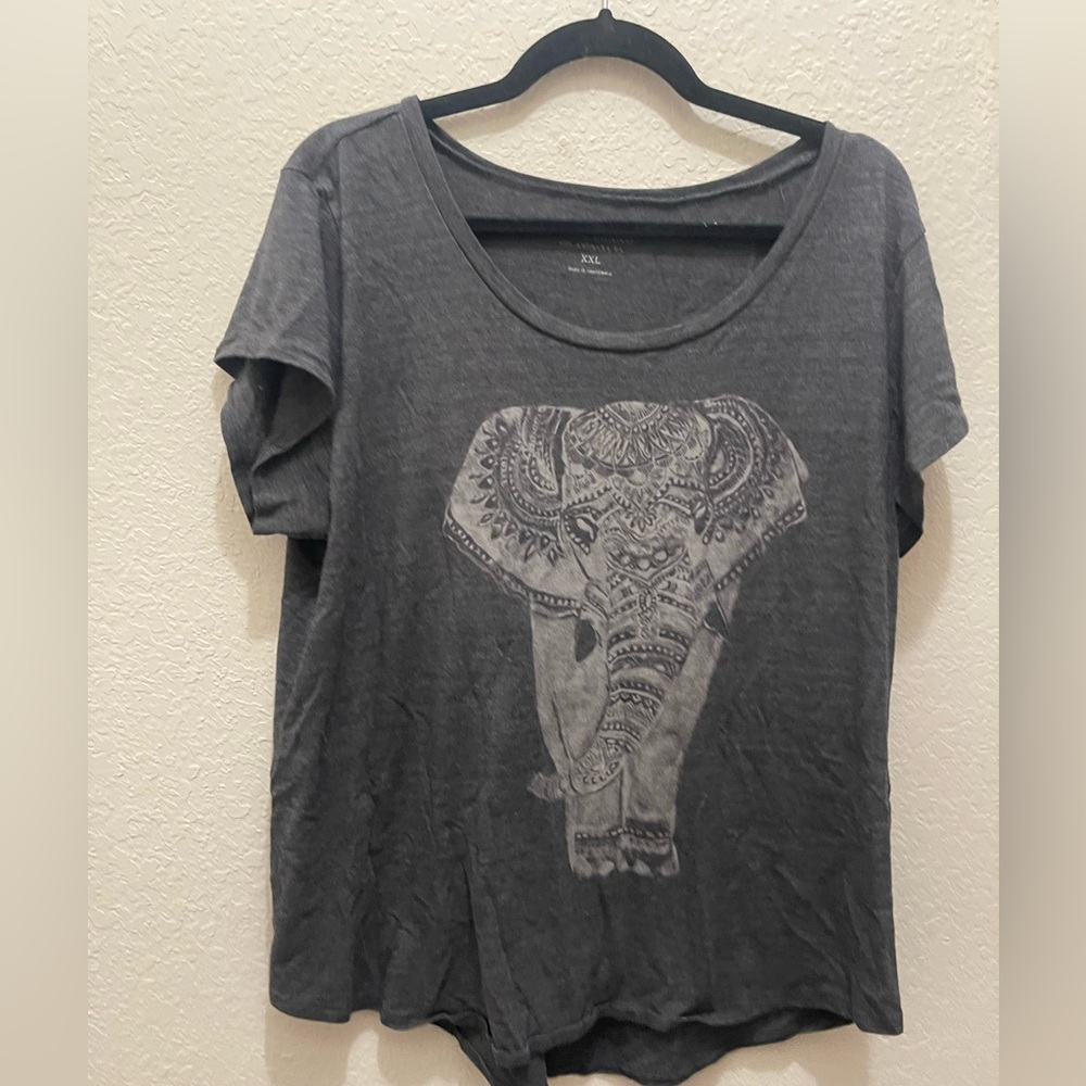 Lucky Brand Charcoal Gray Scoop Neck Tee with Elephant Graphic